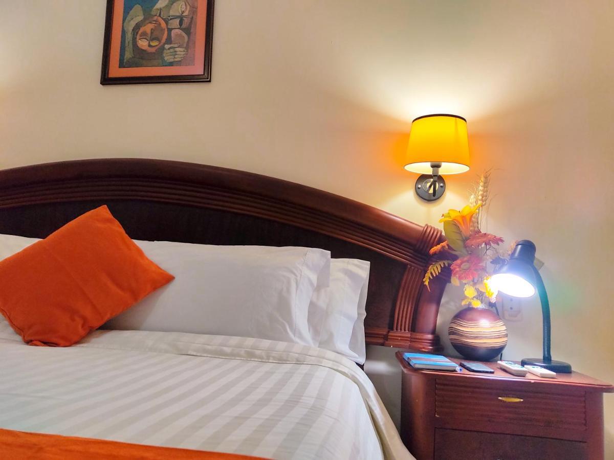 Hotel Club Del Sol Atacames Bagian luar foto