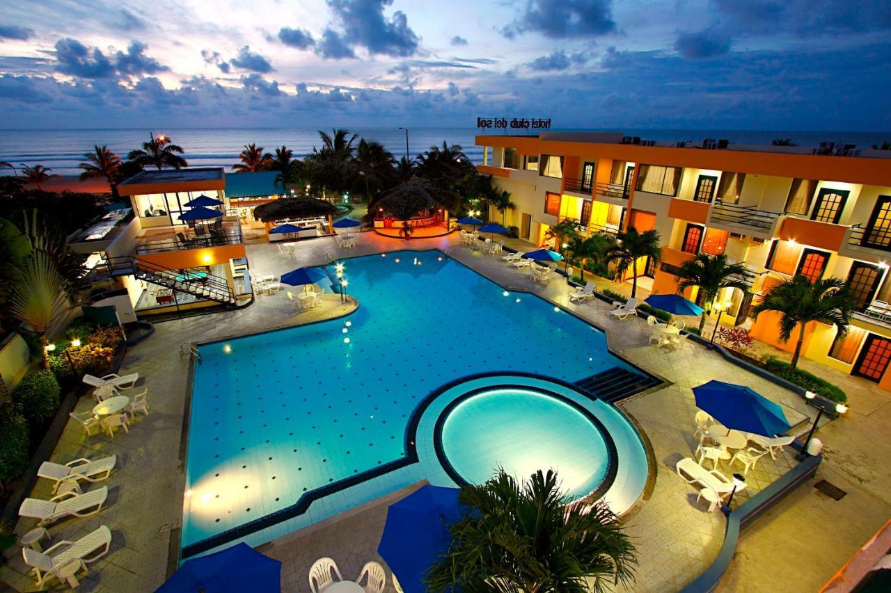 Hotel Club Del Sol Atacames Bagian luar foto